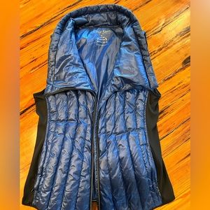 Women’s M Calvin Klein down vest